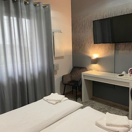 Zolta Walizka Gosciniec Otel Podrzewie Dış mekan fotoğraf