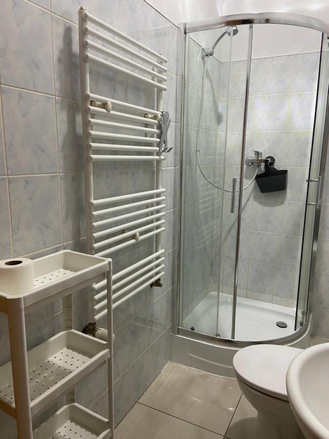 Zolta Walizka Gosciniec Otel Podrzewie Dış mekan fotoğraf